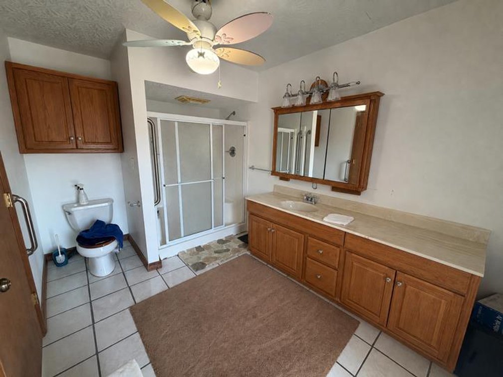 Image for SOLD $83,600 - Spacious 5 Bedroom Riverfront Home in Kanawha County