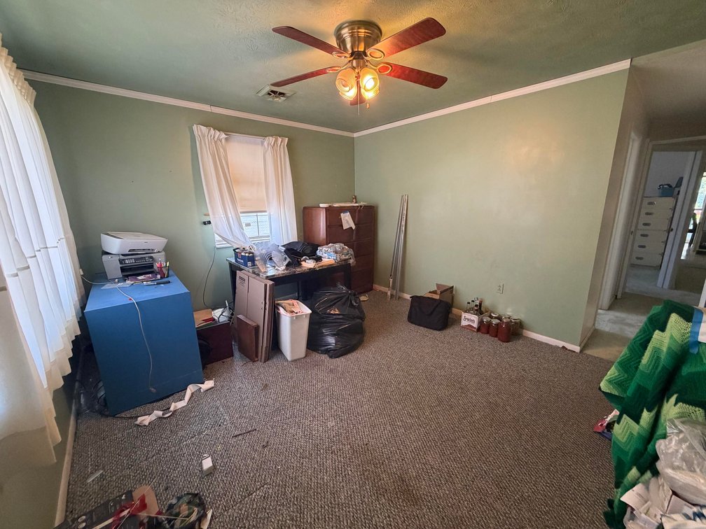 Image for SOLD $83,600 - Spacious 5 Bedroom Riverfront Home in Kanawha County