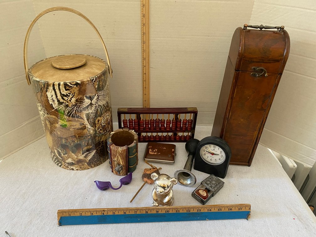 Wood and Animal Decorative House Hold Items