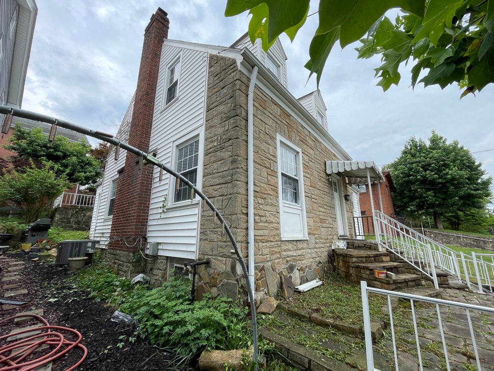 Image for 3 Bedroom with a Full Basement in Charleston