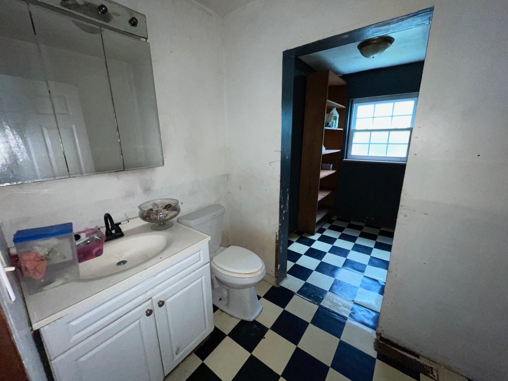 Image for 3 Bedroom with a Full Basement in Charleston