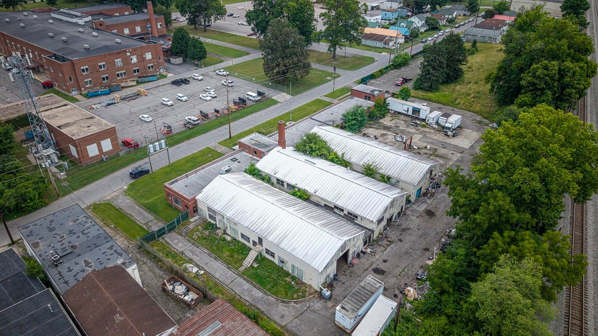 Image for SOLD $86,900 - Industrial Warehouse with Secure Fenced Yard on 2.8 Acres in Huntington Selling to the Highest Bidder
