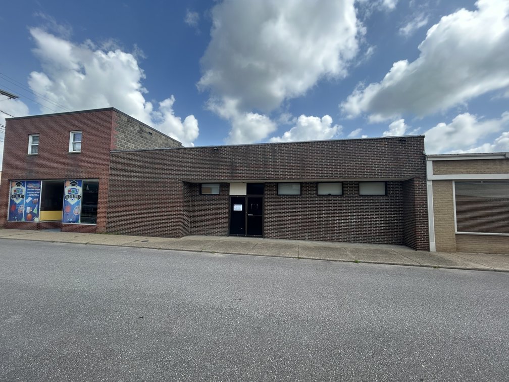 Image for Commercial Building in Dunbar’s Central Business District
