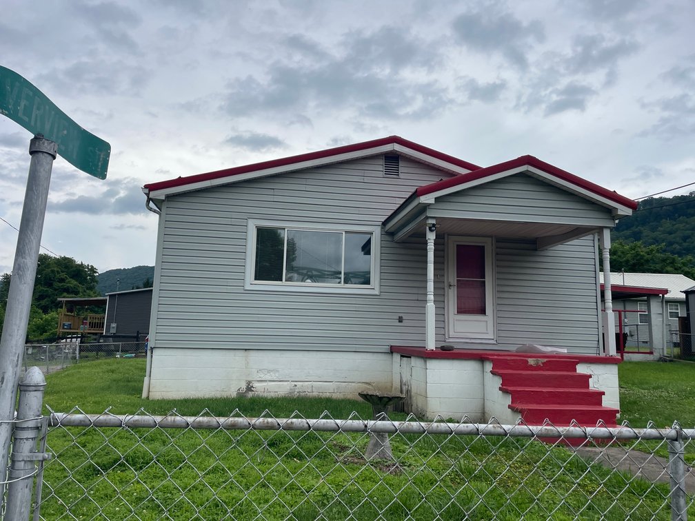 Image for SOLD $44,000 - 2 Bedroom on the Kanawha River
