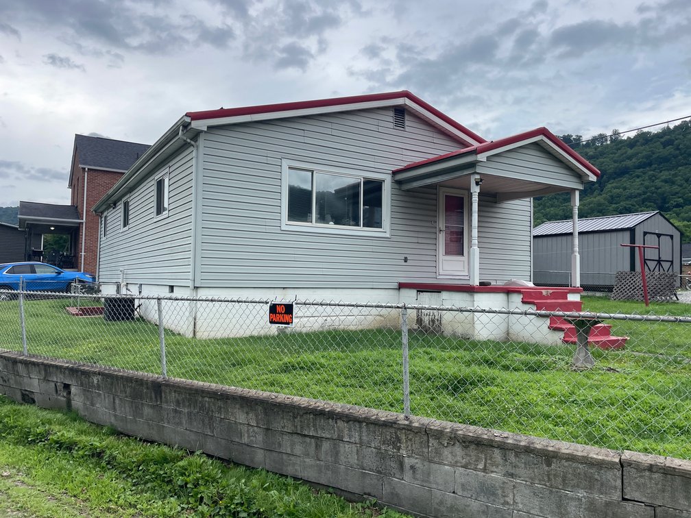 Image for SOLD $44,000 - 2 Bedroom on the Kanawha River