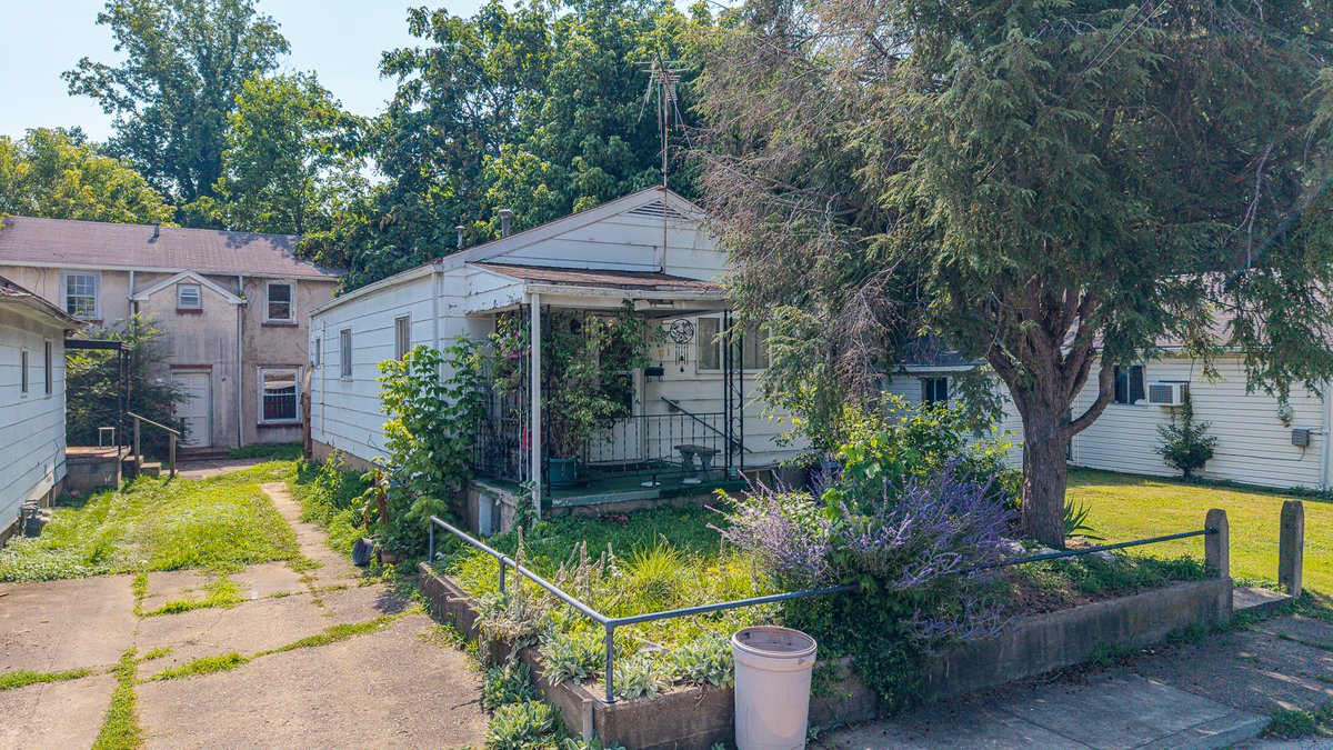 Image for SOLD $583,000 - 6 Residential Income Producing Investment Properties & Redevelopment Opportunity