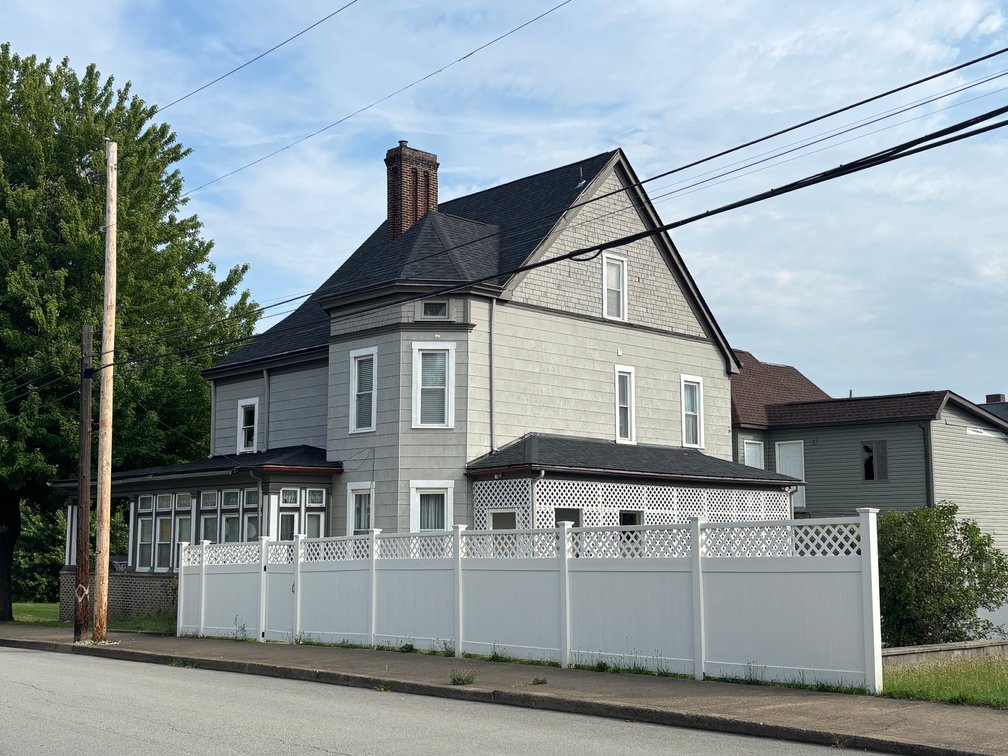 Image for SOLD $80,300 - Historic 6 Bedroom Victorian in Uniontown
