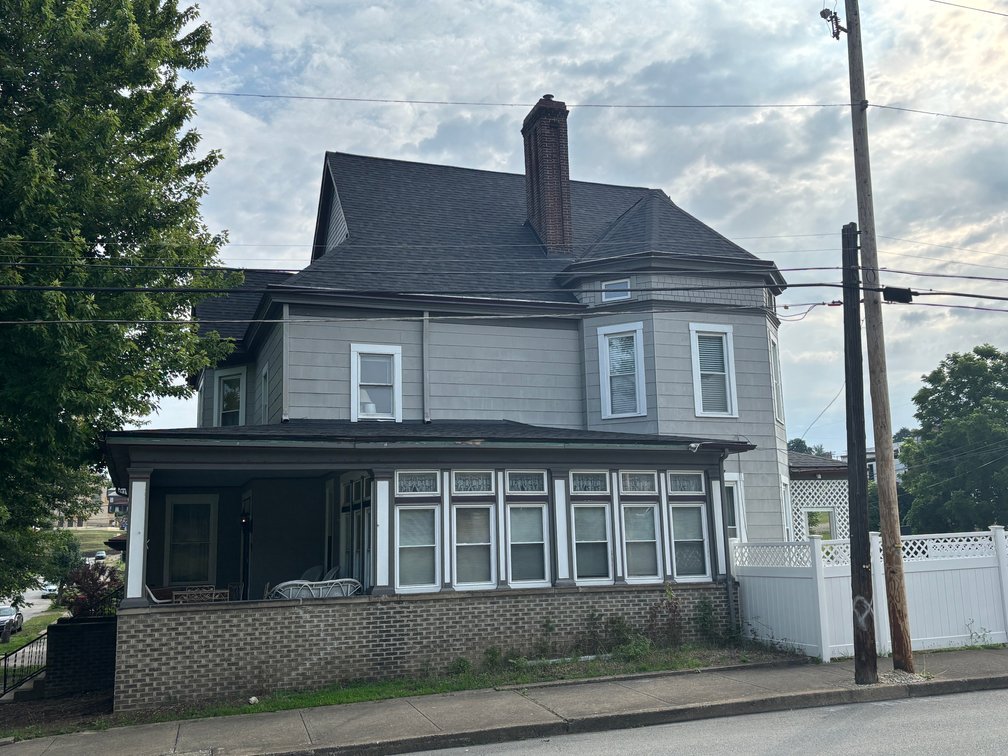 Image for SOLD $80,300 - Historic 6 Bedroom Victorian in Uniontown