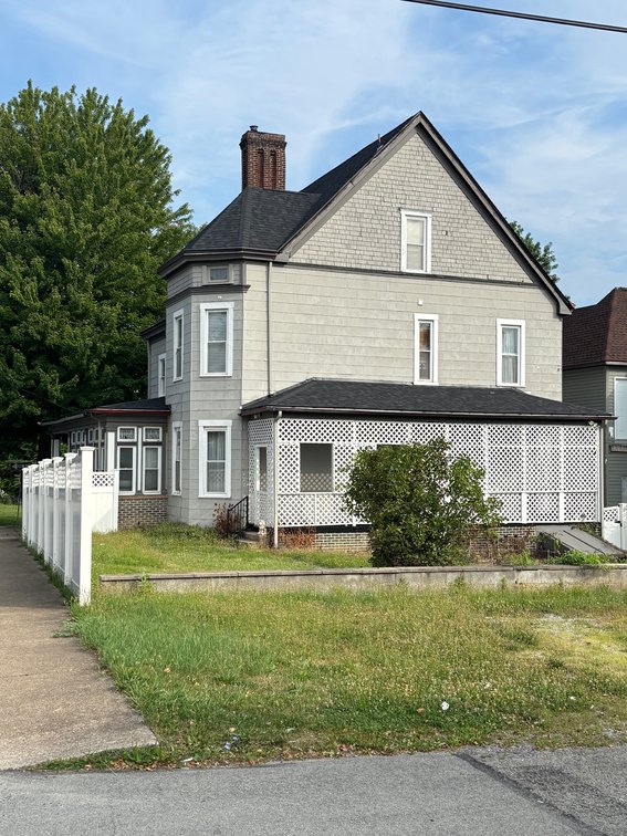 Image for SOLD $80,300 - Historic 6 Bedroom Victorian in Uniontown