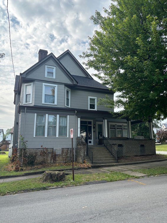 Image for SOLD $80,300 - Historic 6 Bedroom Victorian in Uniontown