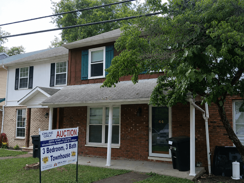 Image for SOLD $77,000 - 2 Bedroom Townhome in St. Albans with River Views