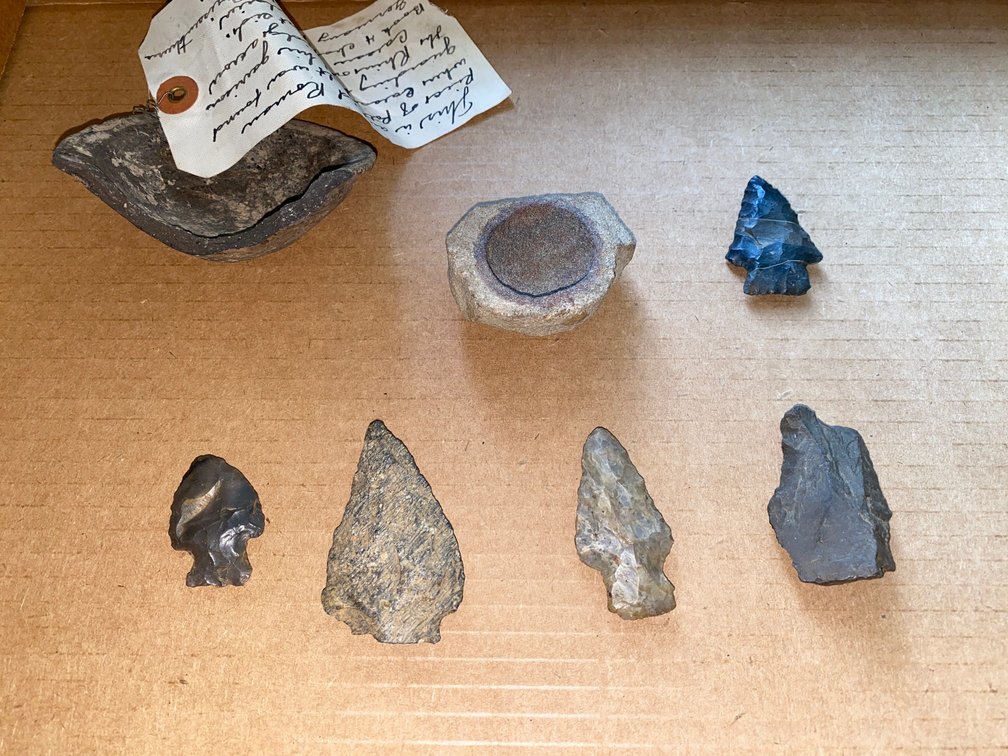 Arrowheads, old Roman piece of pottery from the 1920's