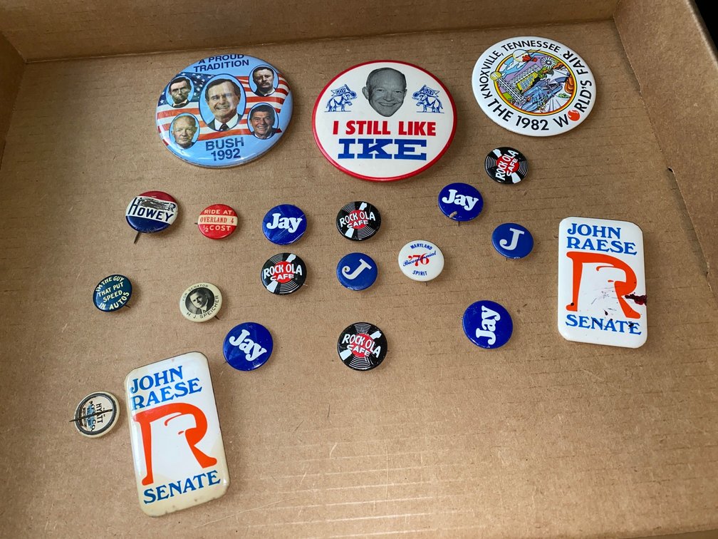 Collection of vintage buttons