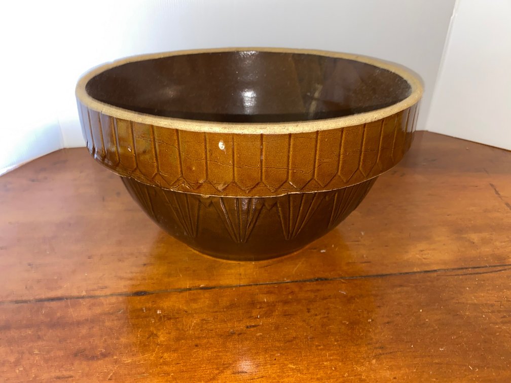 13" Brown stoneware bowl