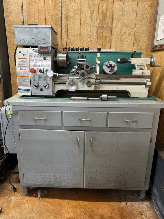 Grizzly G0602 10x22 Gear Head Lathe