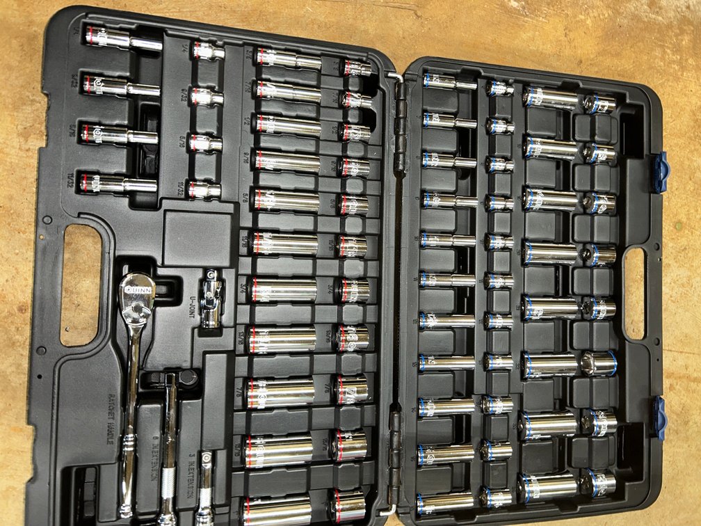 Quinn Socket Set