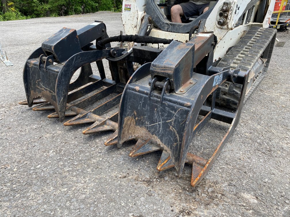Star Root Grapple Attachment