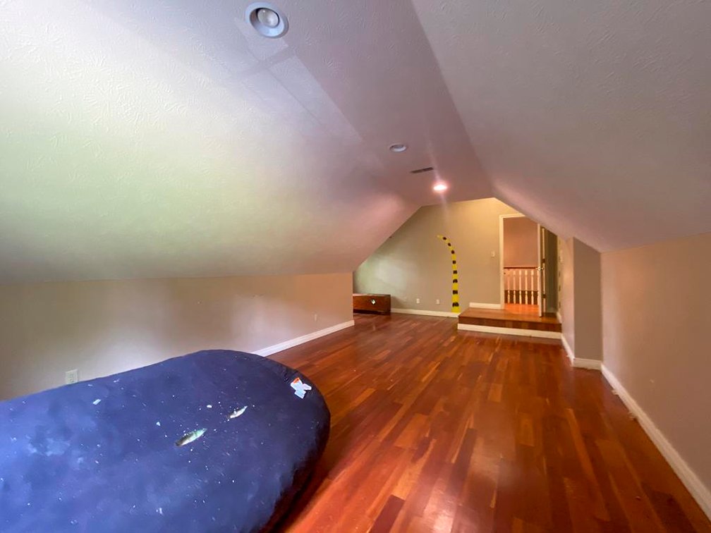 Image for SOLD $495,000 - Expansive Brick 6 Bedroom on Over 6 Acres in Scott Depot