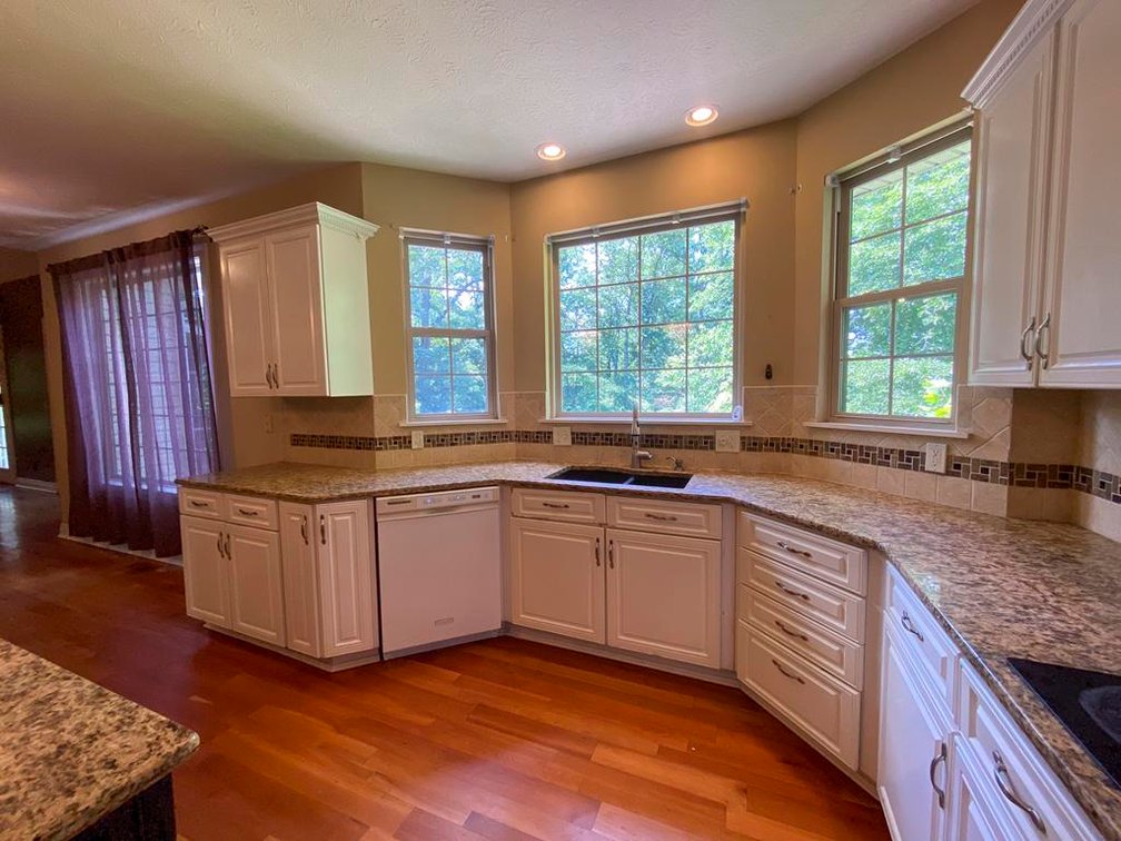 Image for SOLD $495,000 - Expansive Brick 6 Bedroom on Over 6 Acres in Scott Depot