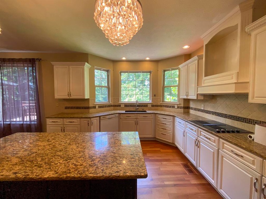 Image for SOLD $495,000 - Expansive Brick 6 Bedroom on Over 6 Acres in Scott Depot