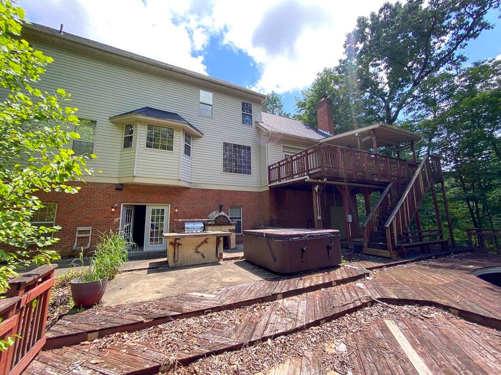 Image for SOLD $495,000 - Expansive Brick 6 Bedroom on Over 6 Acres in Scott Depot