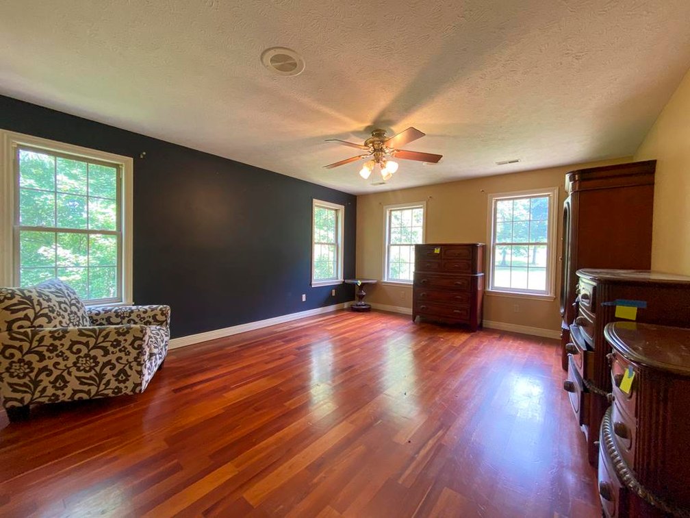 Image for SOLD $495,000 - Expansive Brick 6 Bedroom on Over 6 Acres in Scott Depot