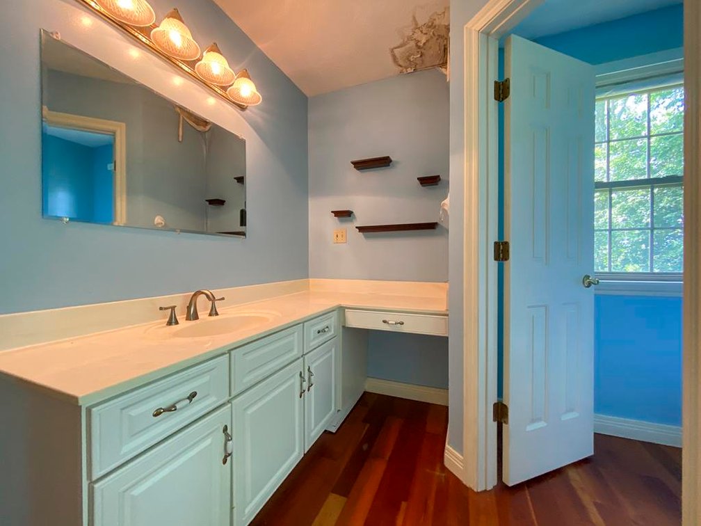 Image for SOLD $495,000 - Expansive Brick 6 Bedroom on Over 6 Acres in Scott Depot
