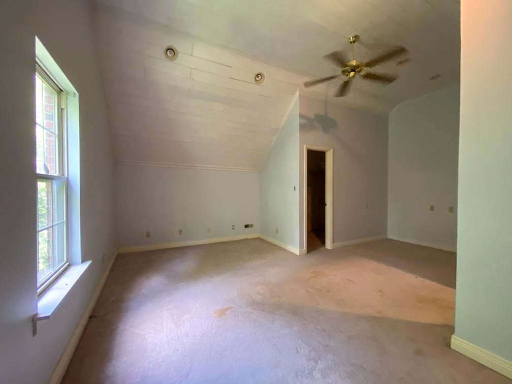 Image for SOLD $495,000 - Expansive Brick 6 Bedroom on Over 6 Acres in Scott Depot