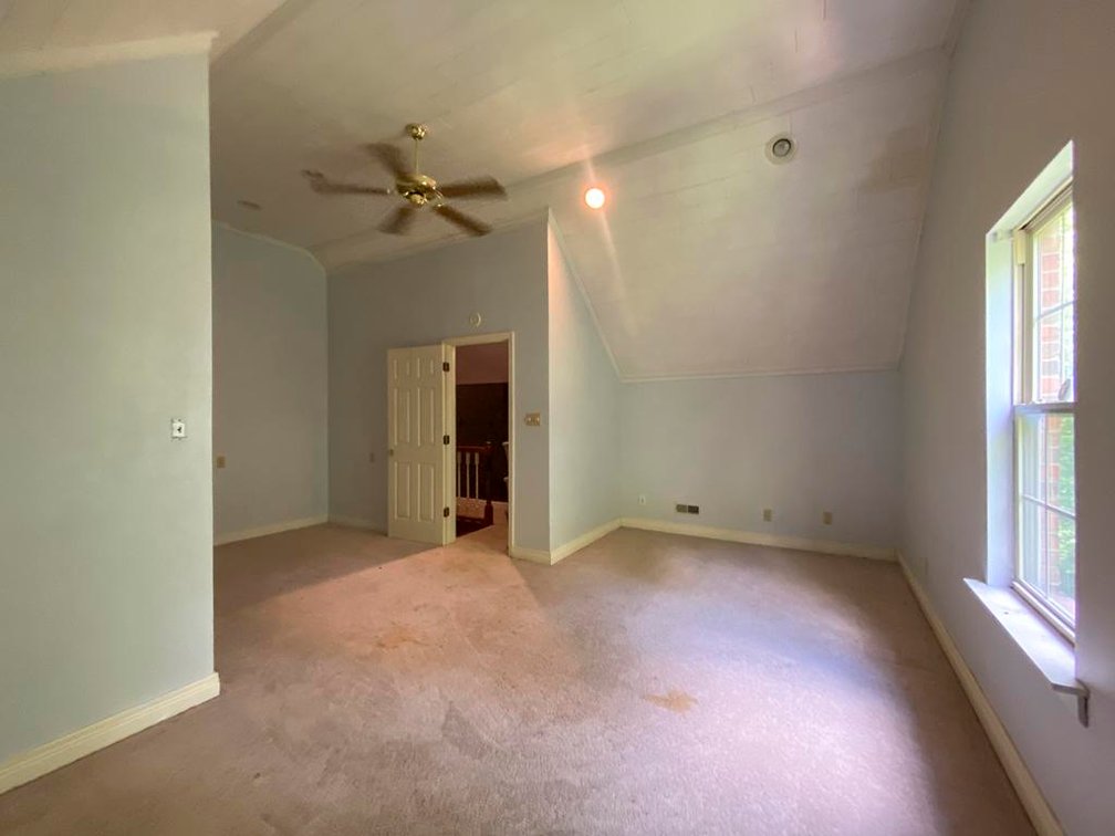 Image for SOLD $495,000 - Expansive Brick 6 Bedroom on Over 6 Acres in Scott Depot