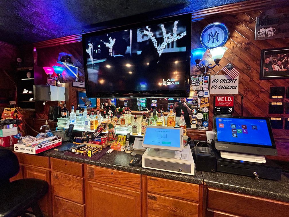 Image for Turn-Key Investment Opportunity: Johnny’s Bar & Hotspot of Fairmont