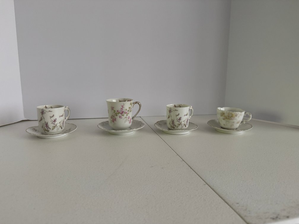 4 Haviland & Co Limoges Teacups and Saucers