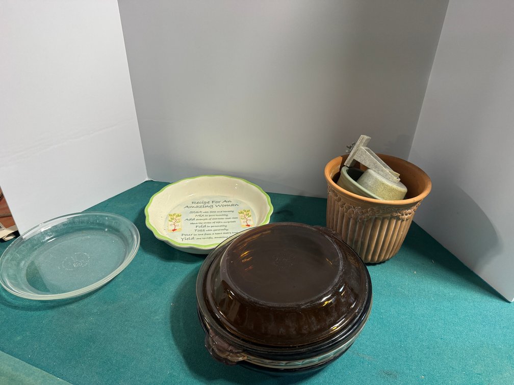 Pie dishes and more