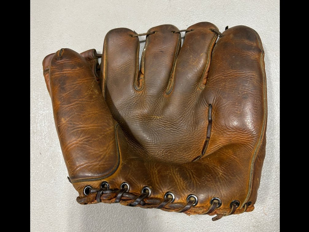 Vintage Baseball Glove George Kell Model