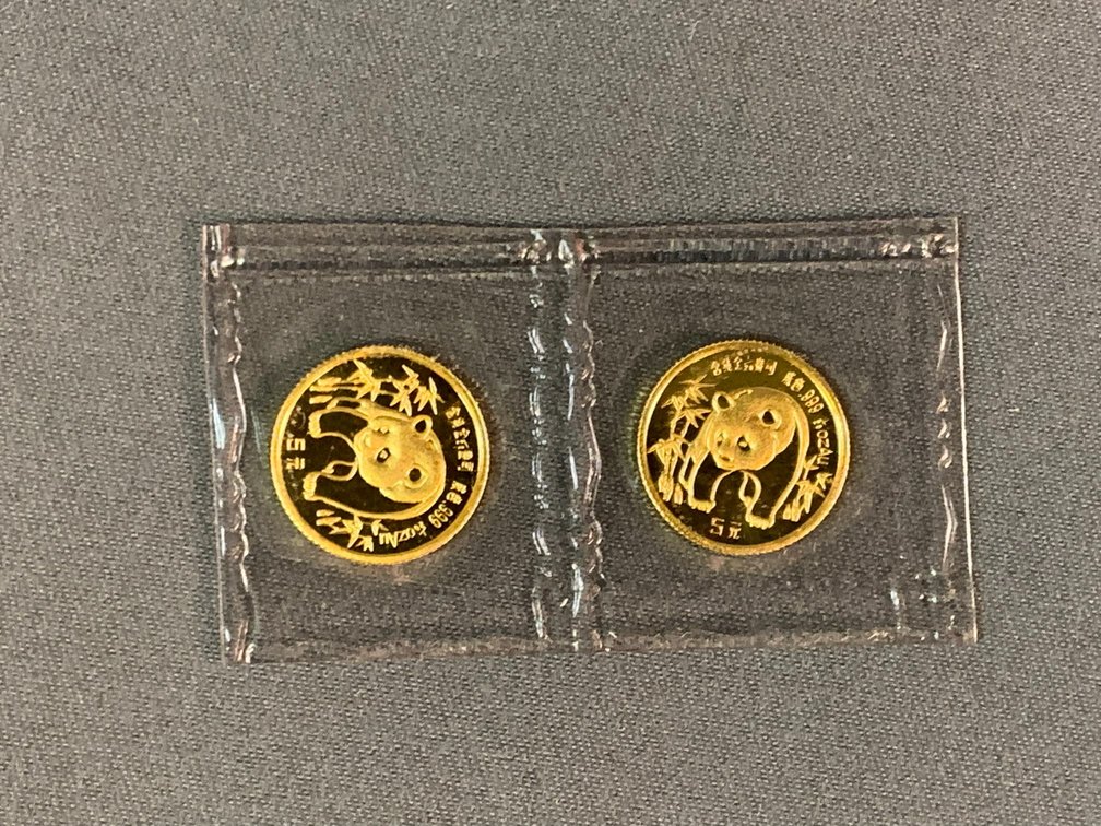 (2) 1986 Chinese 1/20oz Gold 5 Yuan