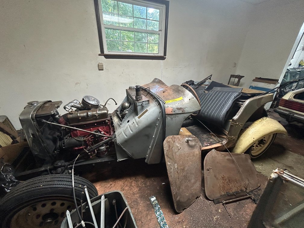 1951 & 1952 MG TD Roadster Restoration Projects - Two Vehicles, One Lot