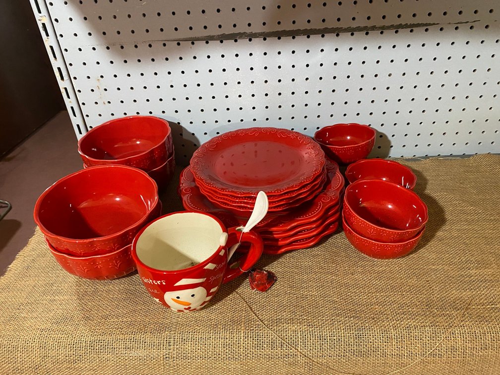 Pioneer Woman plates, saucers, bowls