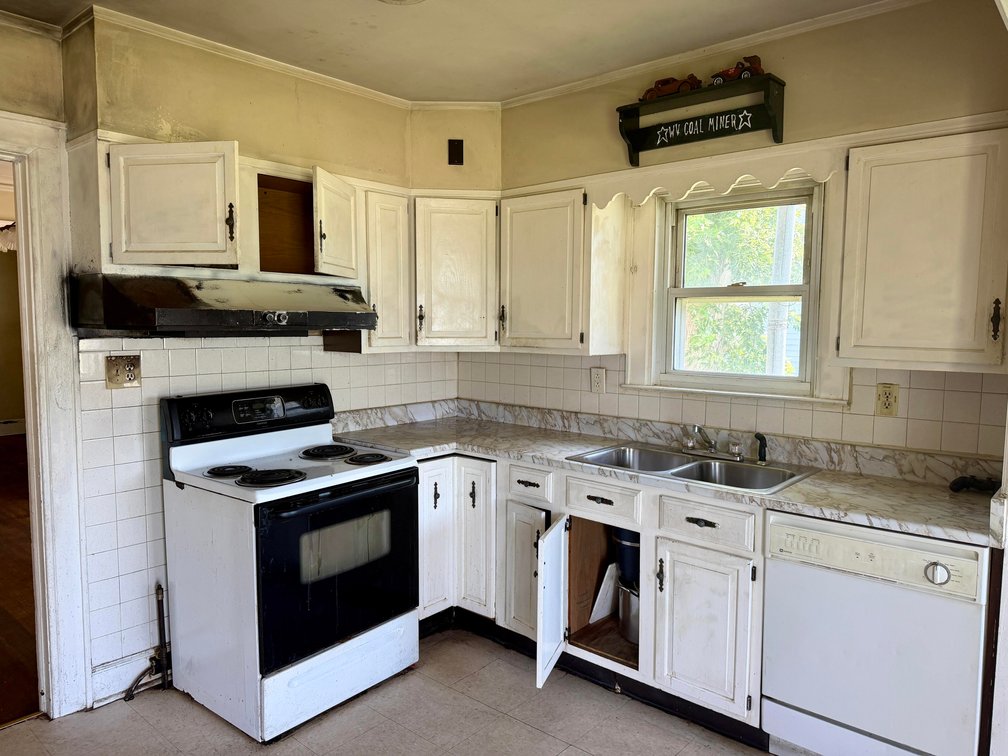Image for Investment Opportunity: 2 Bedroom in Charleston