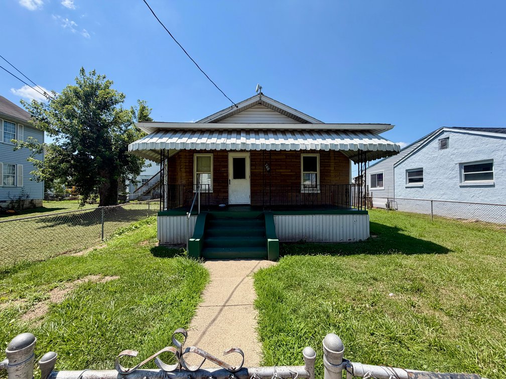 Image for Investment Opportunity: 2 Bedroom in Charleston