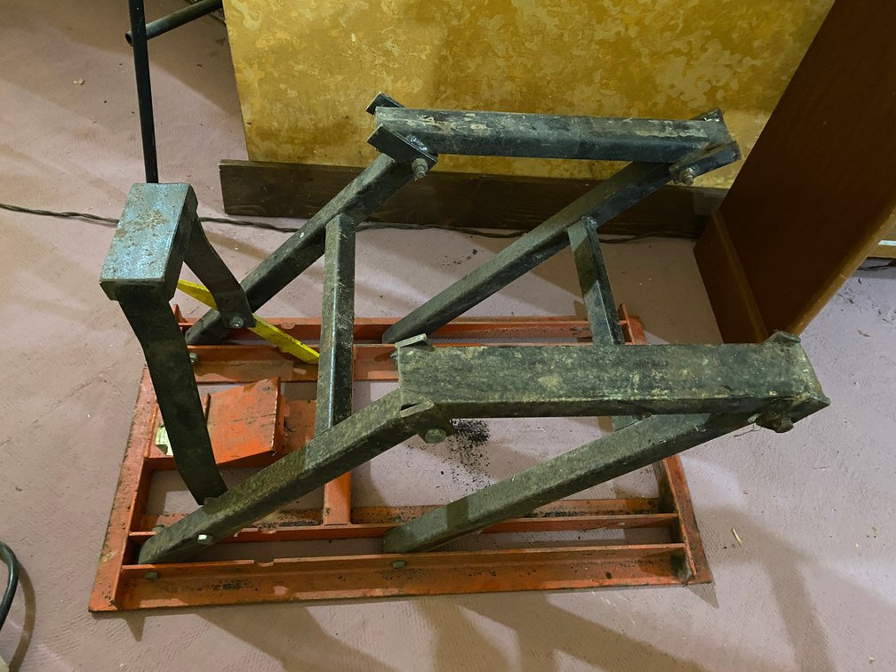 Motorcycle lift