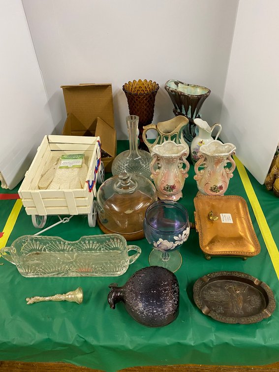 Glassware and Decorative Pieces