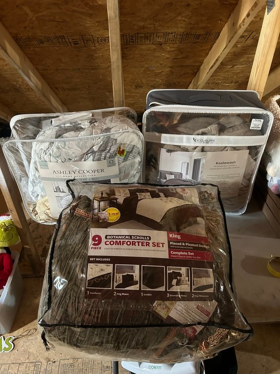Bedding Lot