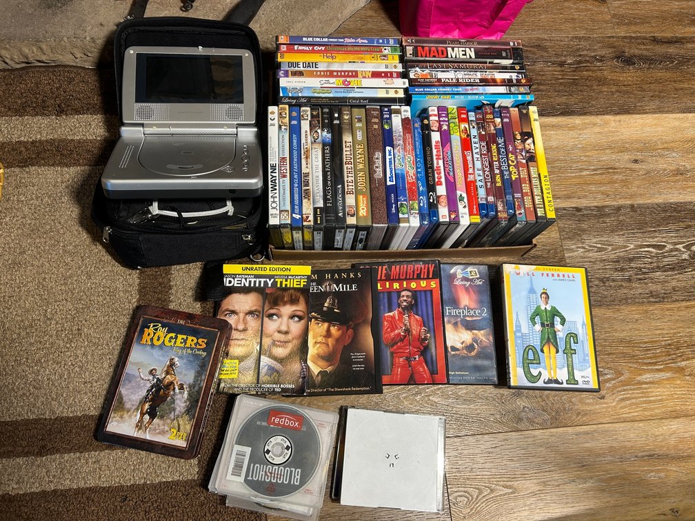 DVD Player, DVD Movies, Cd's