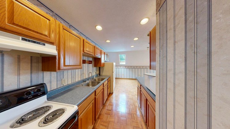 Image for Elegant 6 Bedroom Brick Estate Offering Luxury & Privacy on 20 Acres