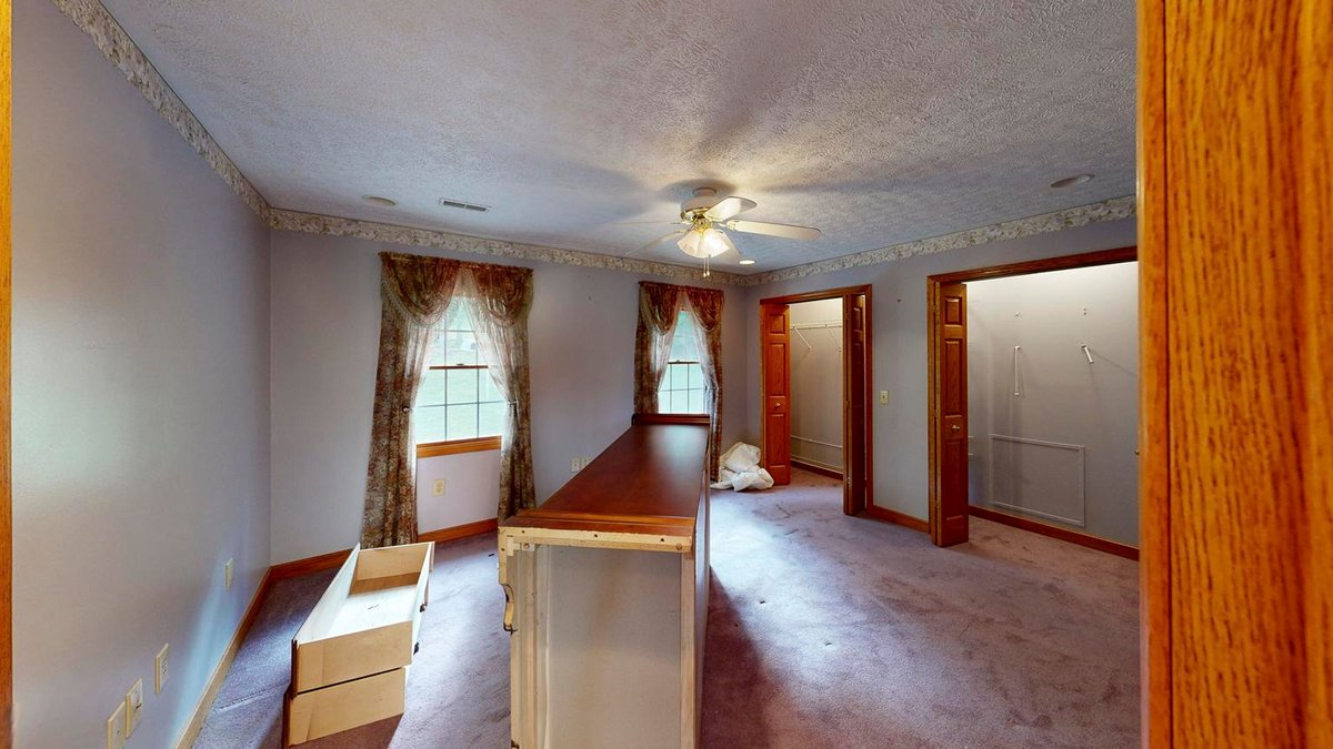 Image for Elegant 6 Bedroom Brick Estate Offering Luxury & Privacy on 20 Acres