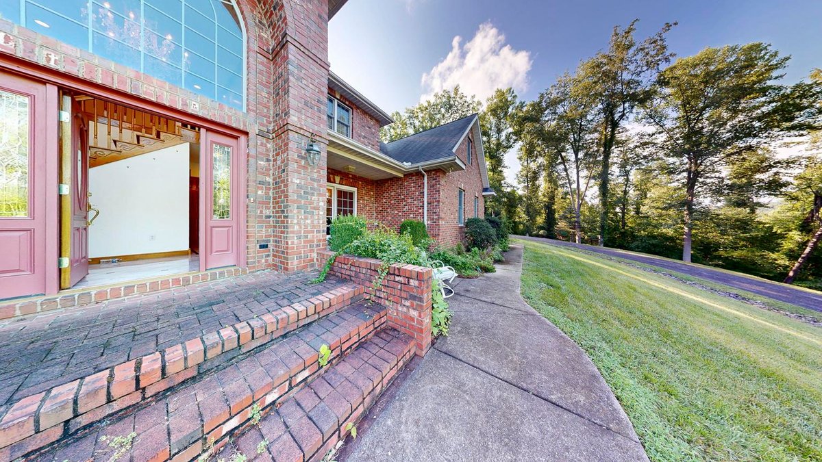 Image for Elegant 6 Bedroom Brick Estate Offering Luxury & Privacy on 20 Acres