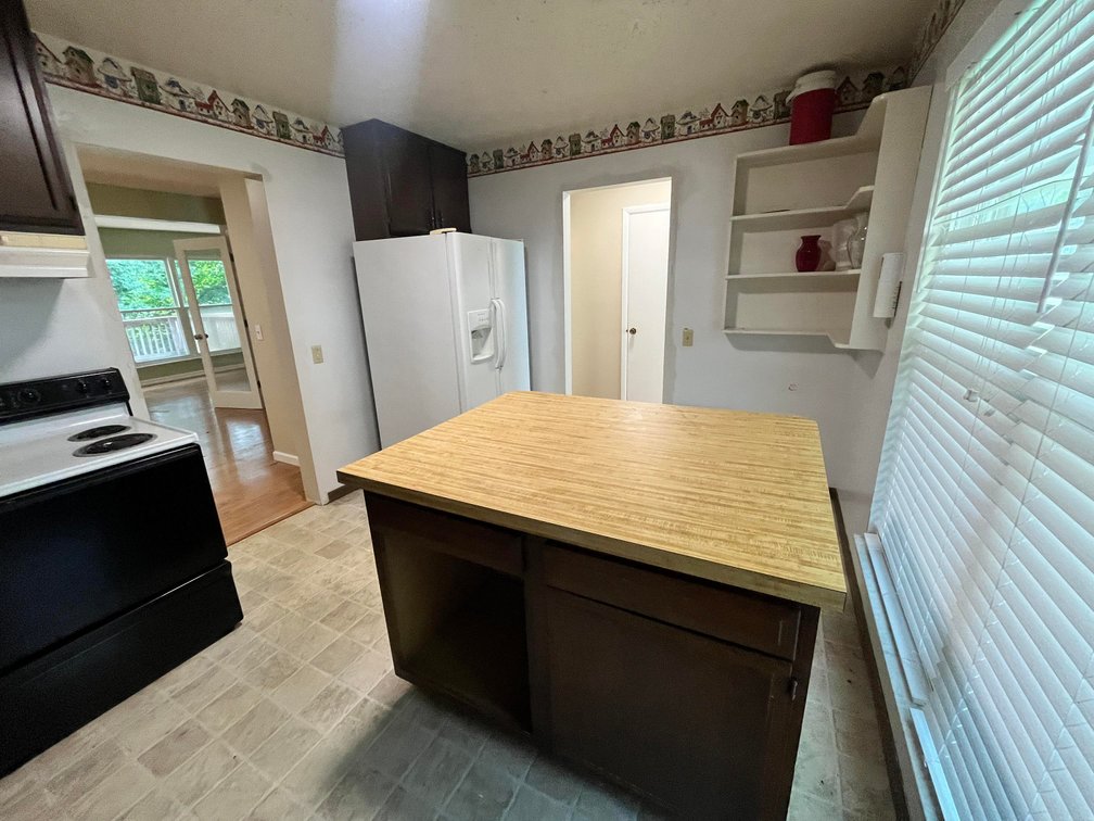 Image for SOLD $77,000 - 2 Bedroom Townhome in St. Albans with River Views