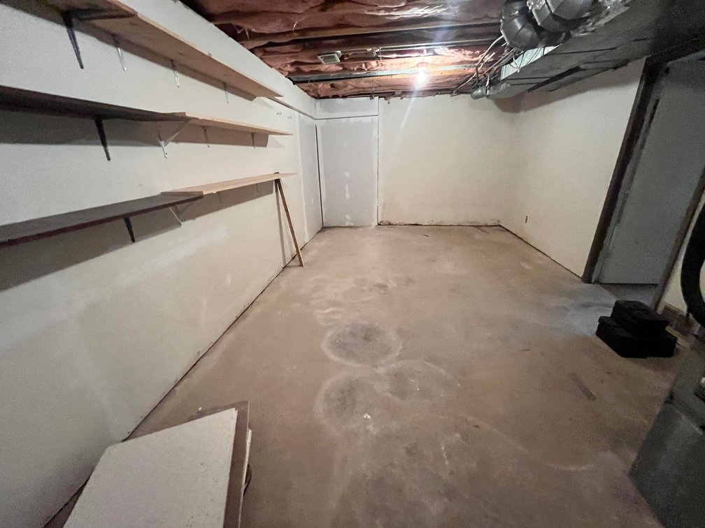 Image for SOLD $77,000 - 2 Bedroom Townhome in St. Albans with River Views