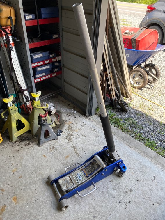 4,000 Pound Capacity aluminum Racing Jack