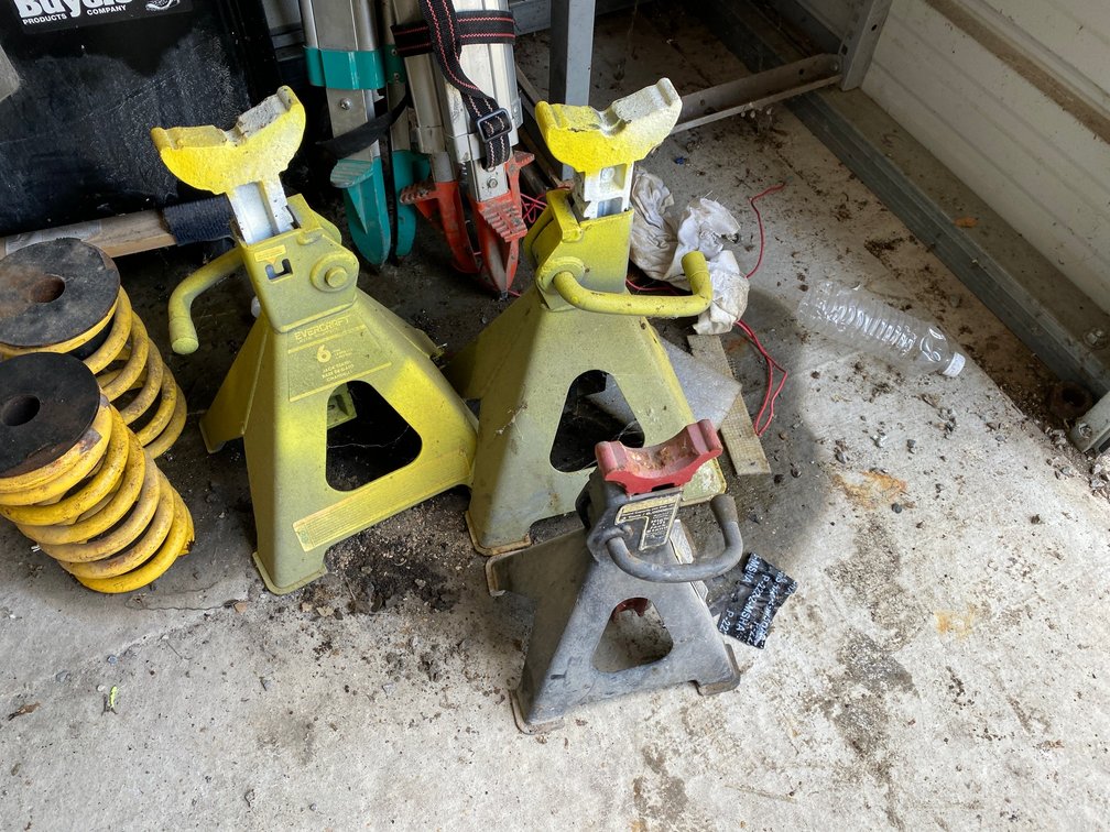 3- Jack Stands