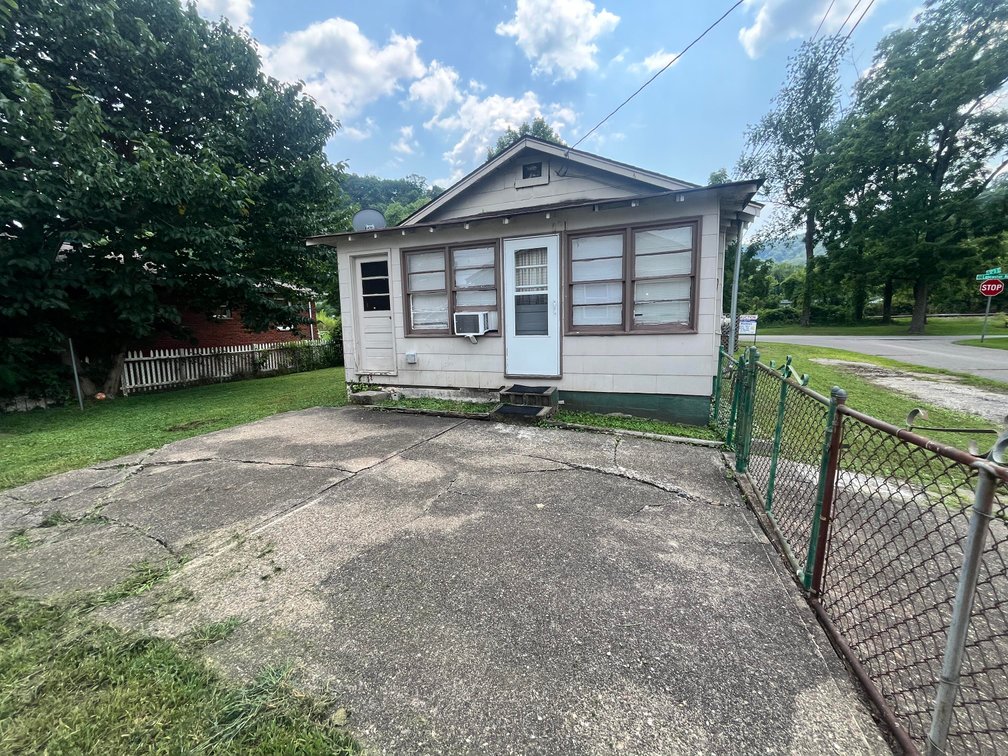 Image for Dual-Income Opportunity on a Corner Lot in Charleston